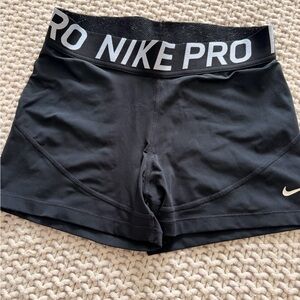 Nike Pro Women's Black Shorts size large